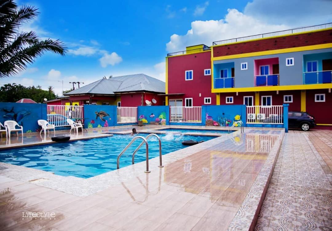 Kikis Court Resort Hohoe Extérieur photo