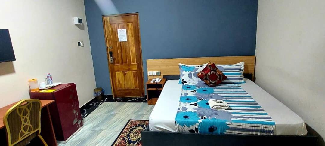 Kikis Court Resort Hohoe Extérieur photo