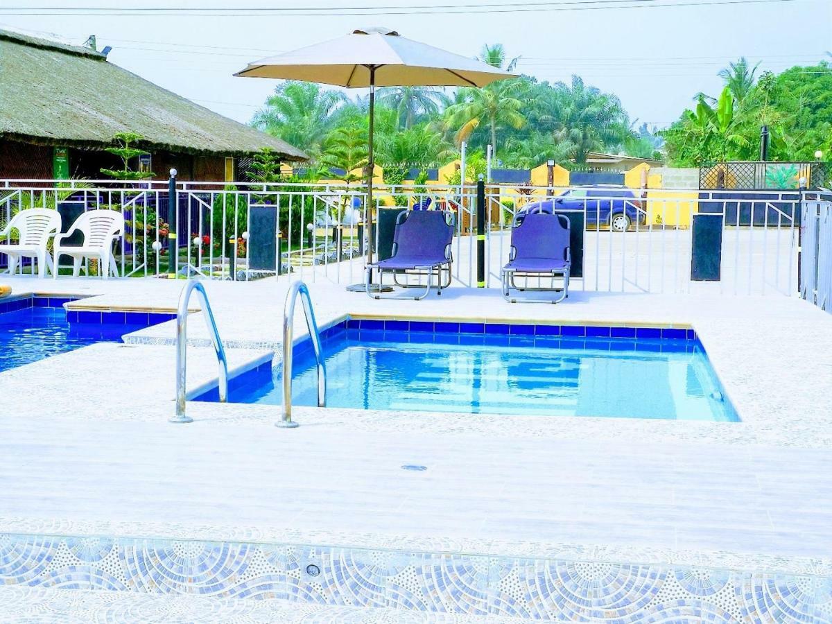 Kikis Court Resort Hohoe Extérieur photo